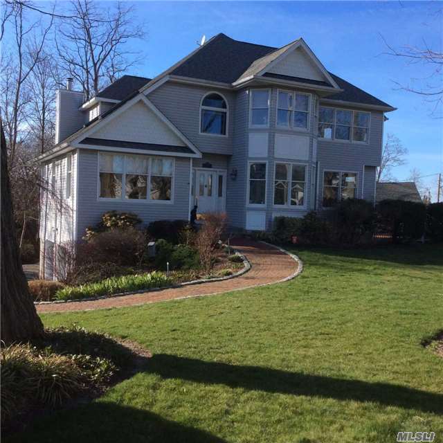 Foto principal - 91 Soundview Dr