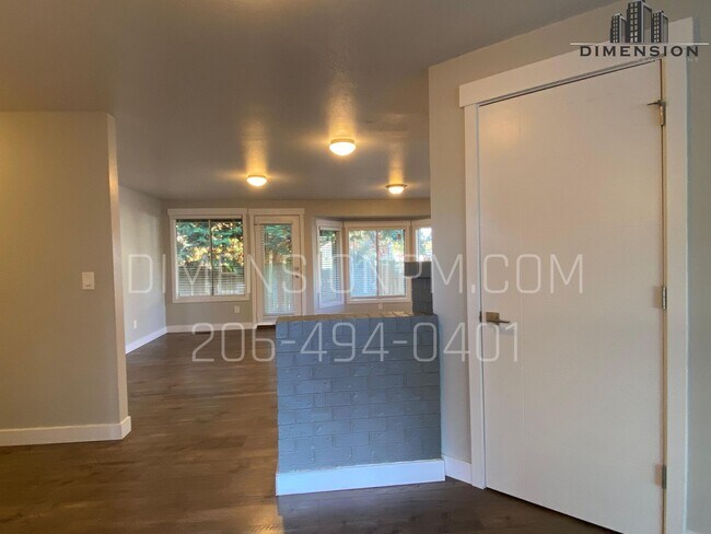 Foto del edificio - Kent East Hill Rambler