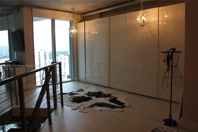 Foto del edificio - 690 SW 1st Ct