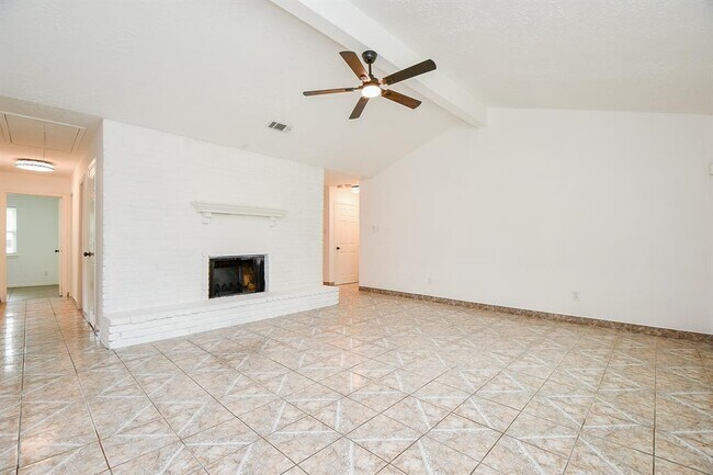 Foto del edificio - 2430 Ridge Hollow Dr