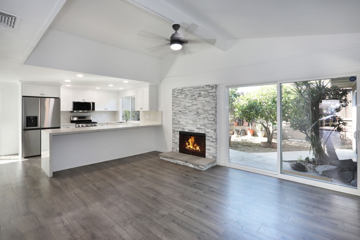 Building Photo - 14461 Denbigh Ln