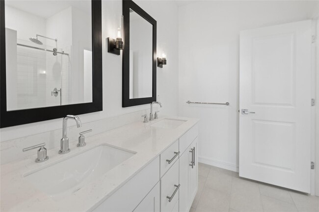 Building Photo - 8434 Tranquil Bay Ct