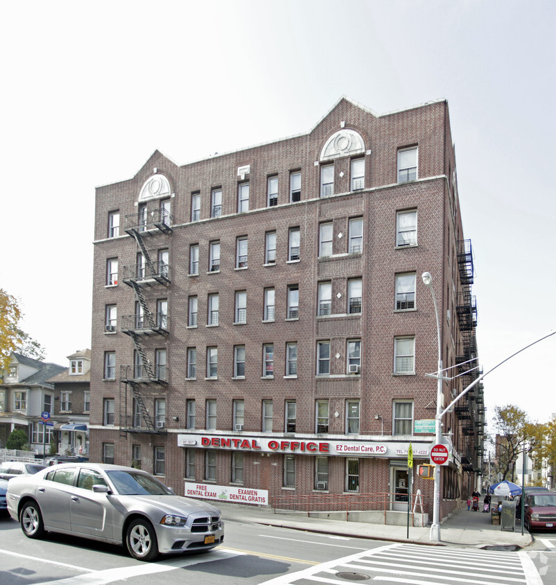 Building Photo - 86 W 183rd St