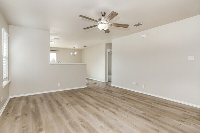 Foto del edificio - 3326 Willet Way