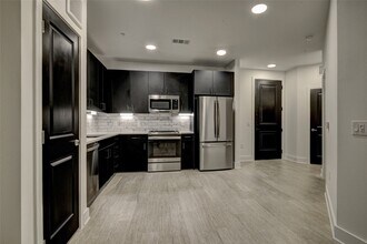 Building Photo - 6400 Washington Ave