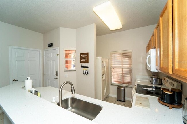 Building Photo - 8544 Bay Lilly Loop