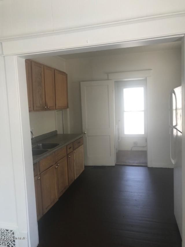 Building Photo - 1607 Lay Blvd