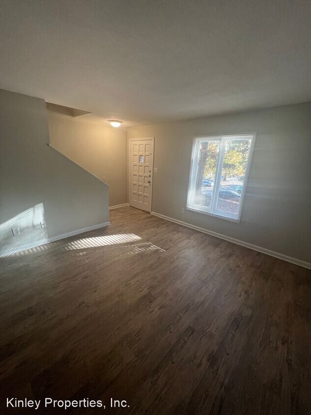 Foto principal - 2 br, 1.5 bath House - 2003 Countrymens Co...