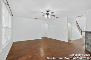 Foto del edificio - 511 Sedberry Ct
