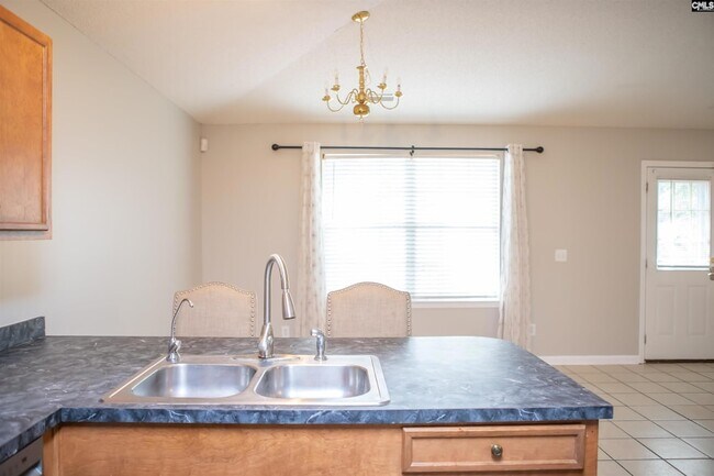 Foto del edificio - 33 Oak Lake Ct