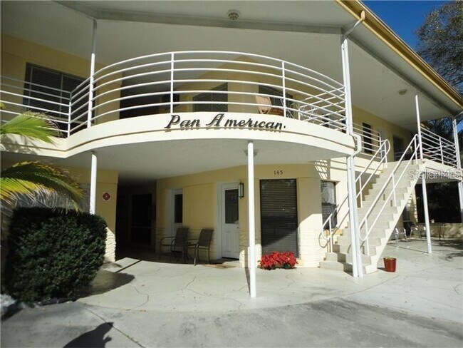 Foto del edificio - 145 10th Ave N