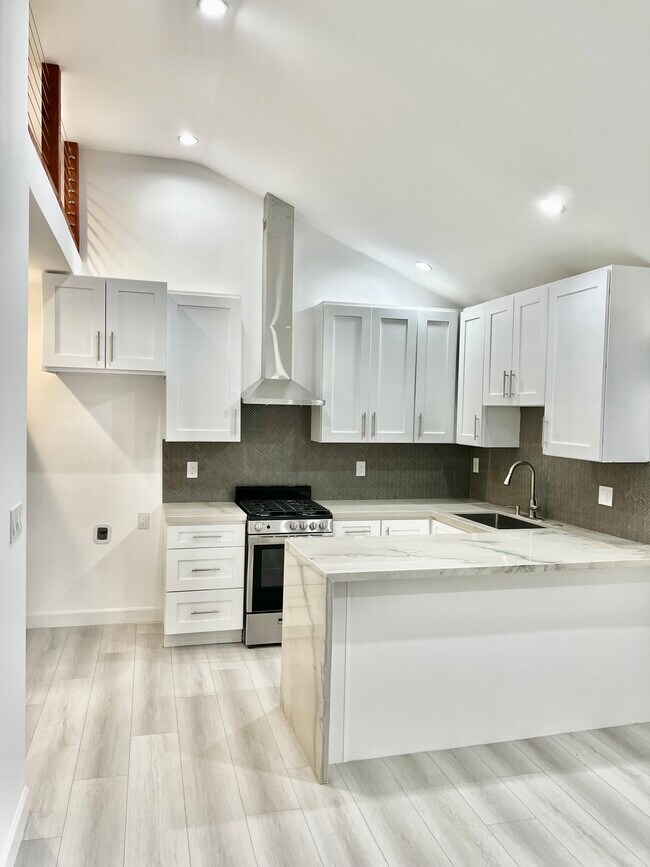 15709 Simonds St, Granada Hills, CA 91344 House Rental in Granada