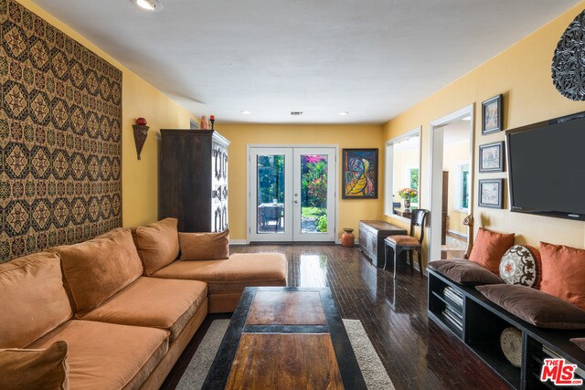 Foto del edificio - 5704 Lemona Ave