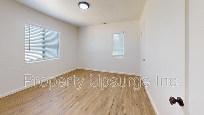 Building Photo - 2381 Sacramento Dr
