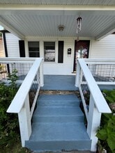 Building Photo - 106 Buchanan Ave