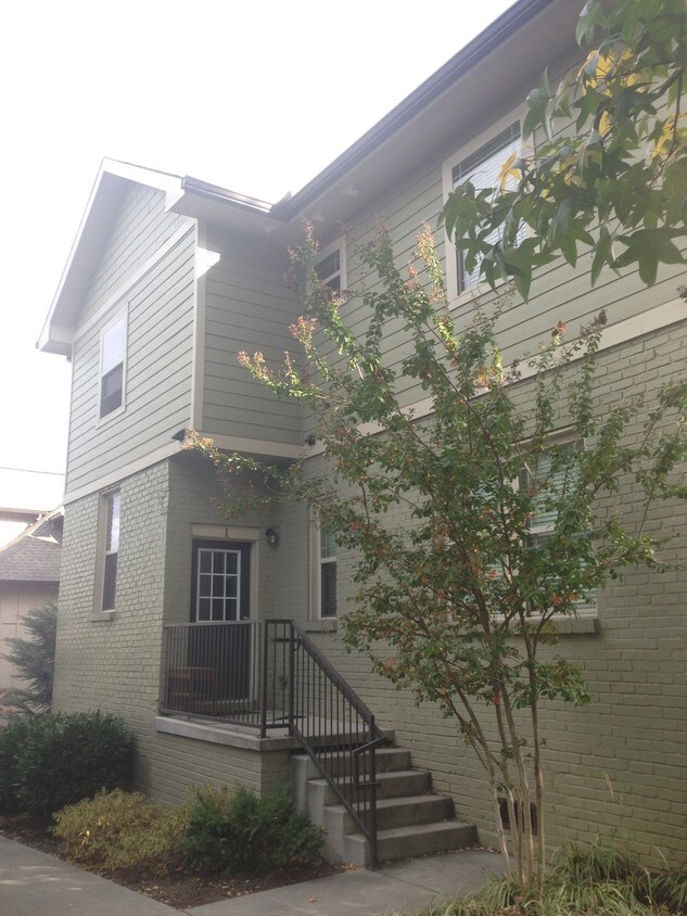 Foto del edificio - 1701 Highland Ave