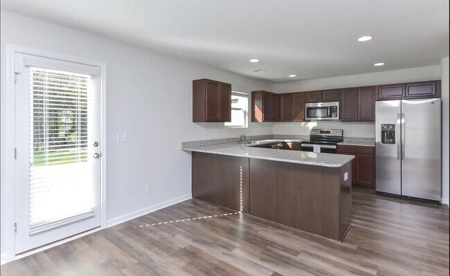 Building Photo - 426 Ganton Ct