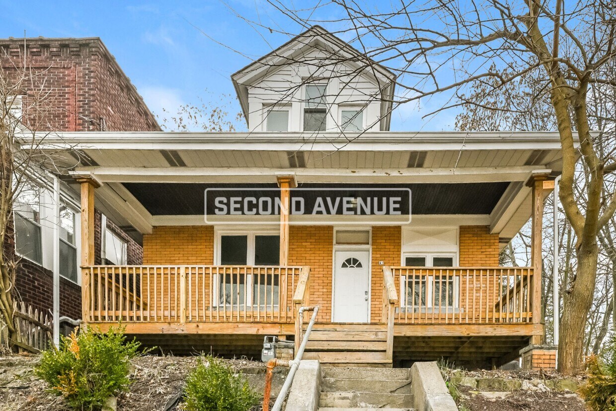 Primary Photo - 41 Merritt Ave