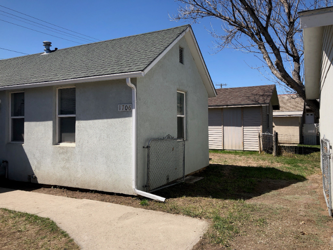 Building Photo - 1706 N Roberts St