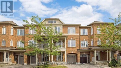 Building Photo - 9 FREELAND Hl