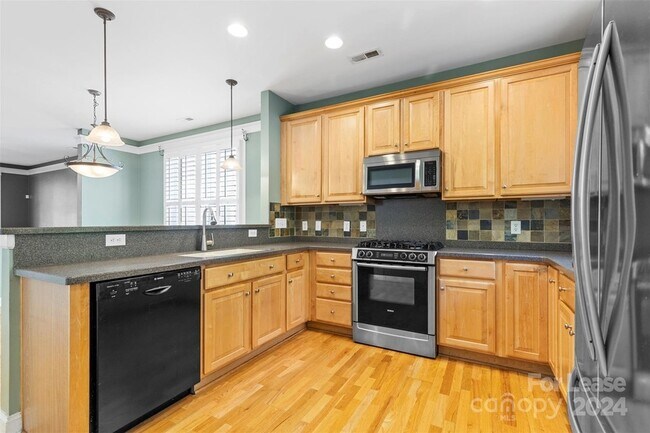 Foto del edificio - 10137 Caldwell Forest Dr