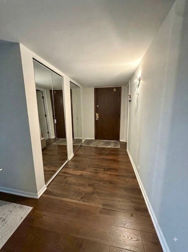 Foto del edificio - 350 Plum Creek Dr