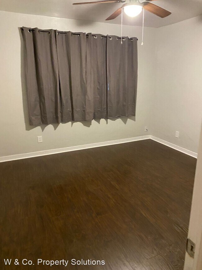 Foto del edificio - 4 br, 2 bath House - 2756 Oak St
