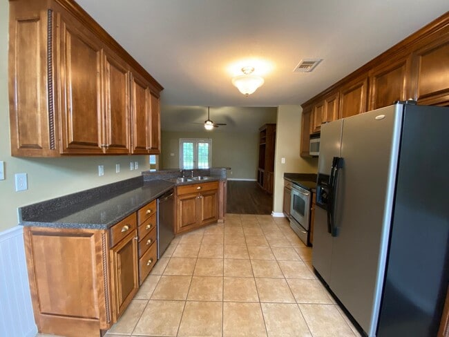 Building Photo - 5618 Emily Ln