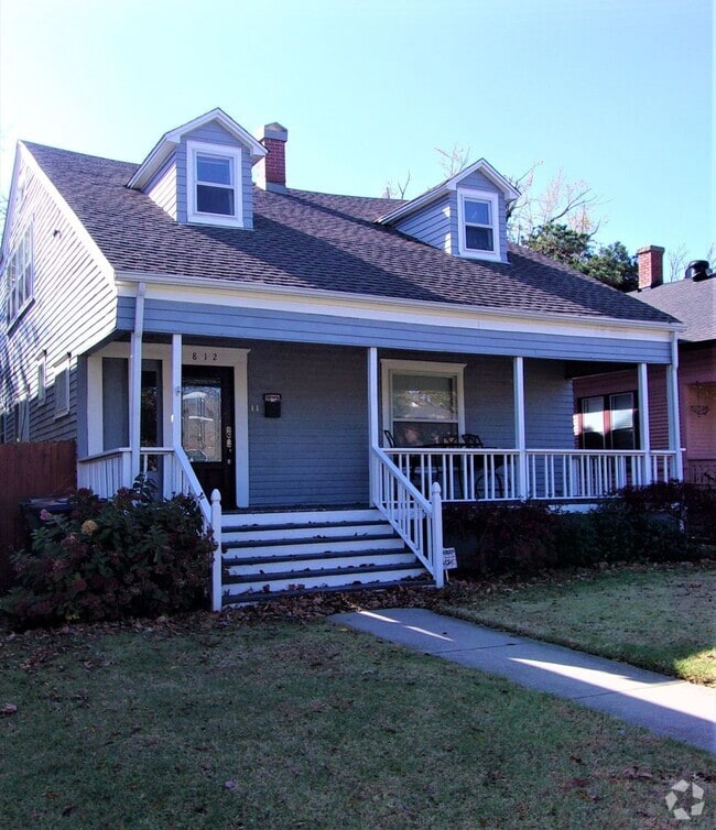 Building Photo - 812 NW 21st St