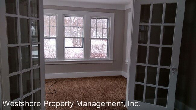 Building Photo - 3 br, 1 bath House - 440 Langley St.