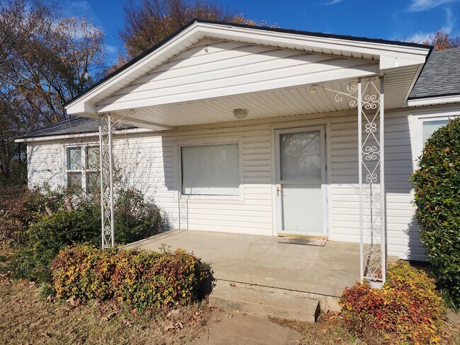 Building Photo - 1177 Co Rd 3706