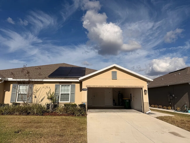 Building Photo - 17930 Turning Leaf Cir