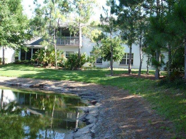 Foto del edificio - 6327 Green Oaks Cir