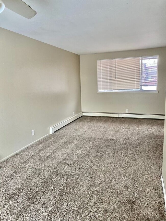 Building Photo - Move in specials - Pick One - 1st month free or $100 off monthly rent. Flexible lease terms are a...
