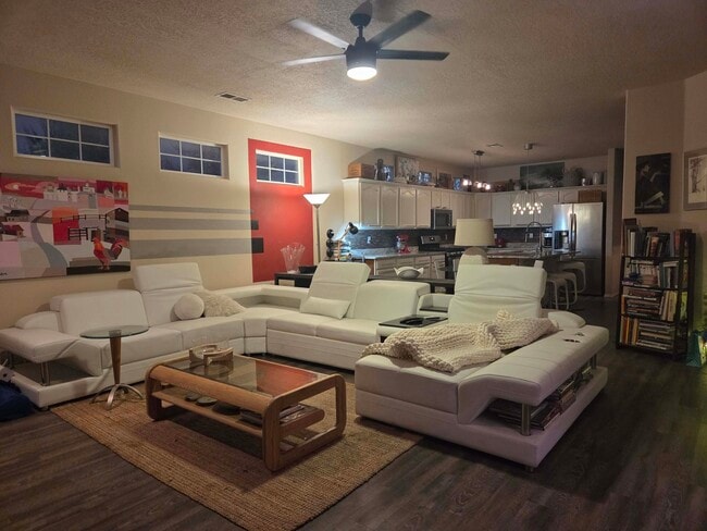 Building Photo - 939 Tambora St NW