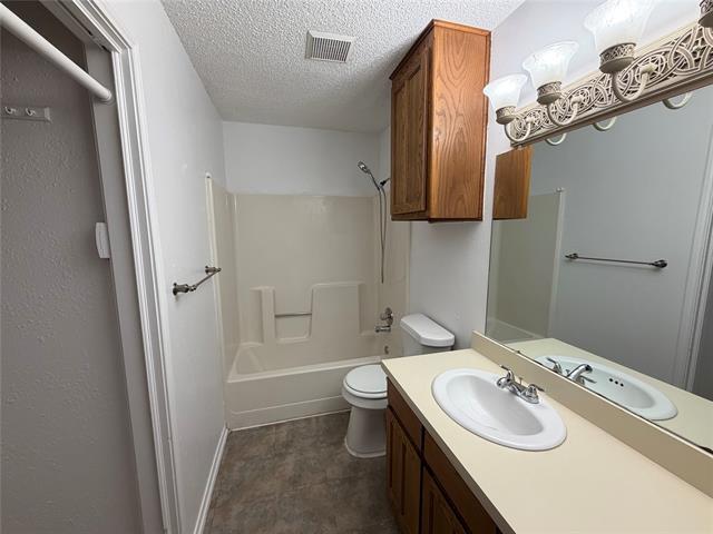 Foto del edificio - 738 Bluebonnet Dr