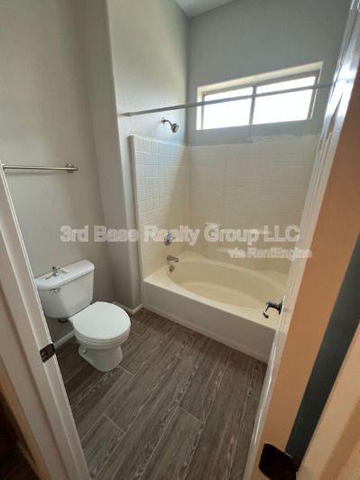Foto del edificio - 12425 W Flanagan St