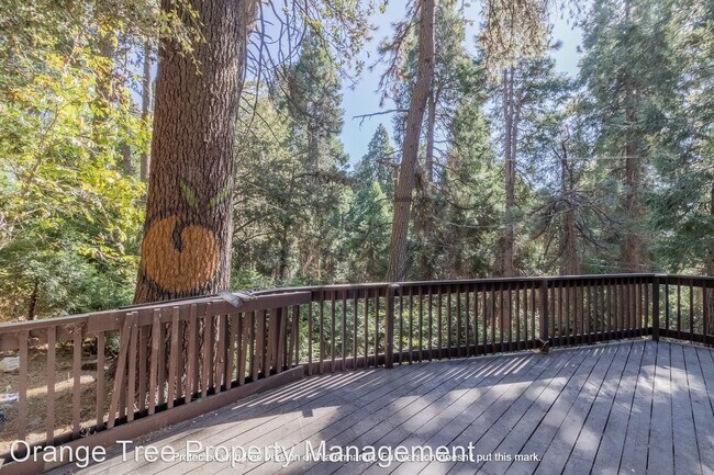 Building Photo - 2 br, 1 bath House - 23796 Skyland Dr.