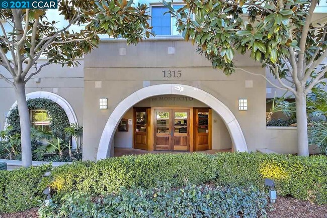Building Photo - 1315 Alma Ave