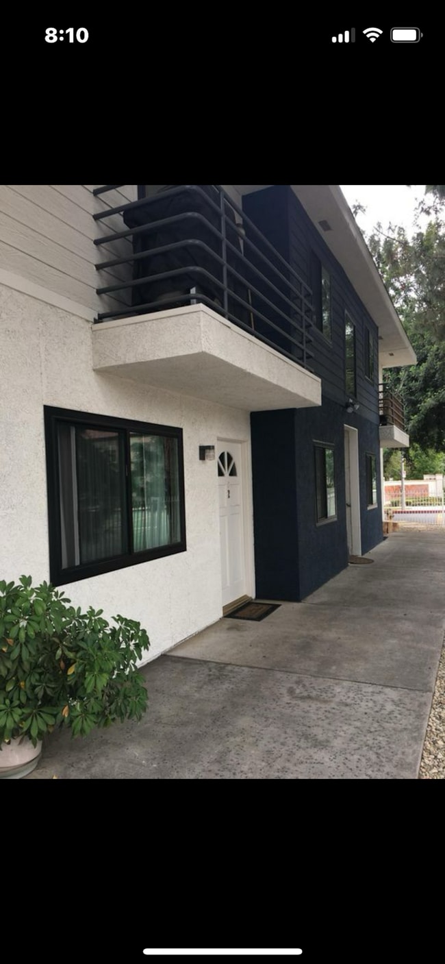 Building Photo - 5500 Vesper Ave