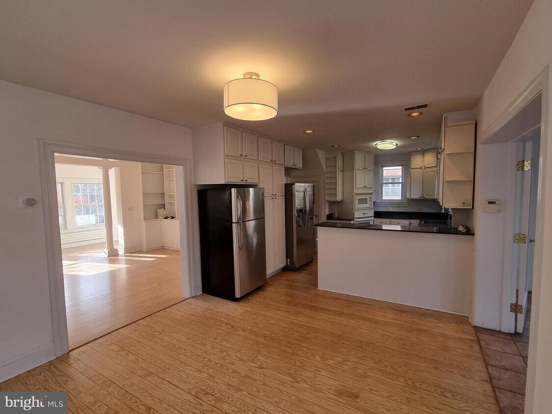 Foto del edificio - 3717 Legation St NW