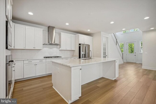 Building Photo - 23115 Glenwood Hts Cir