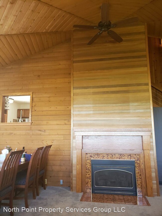 Building Photo - 4 br, 3 bath House - 609 134th St Ct NW