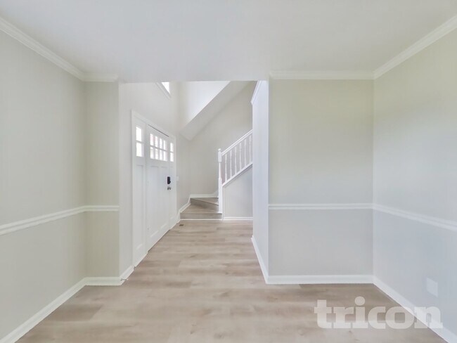 Foto del edificio - 800 Chaney Woods Dr