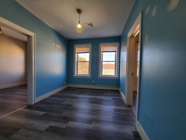 Building Photo - 237 Fowler Ave