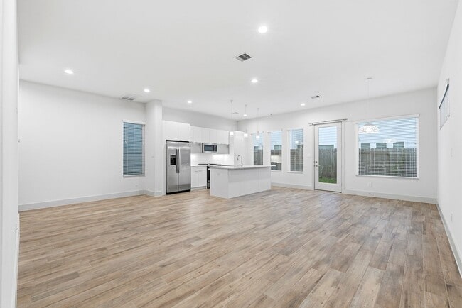 Foto del edificio - Discover This Modern Gem in a Prime Housto...