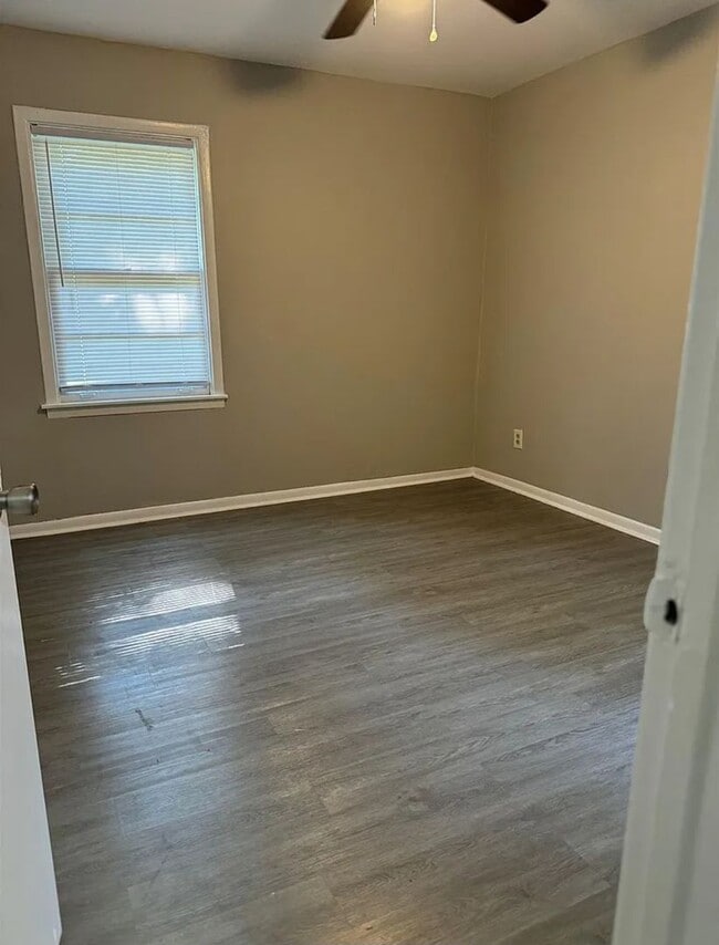 Photo - 3514 Hallbrook St House