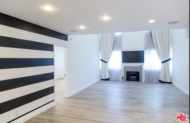 Foto del edificio - 1227 Granville Ave