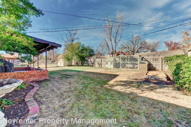 Building Photo - 3 br, 1.5 bath House - 3909 E 40th St