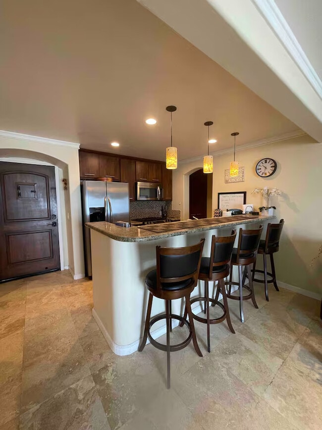 Kitchen - 704 Ventura Pl